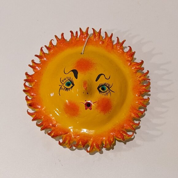 🌞 Vintage Mexican Coconut Shell Sun – Hand-Painted Wall Art Smiling Face - Picture 2 of 5